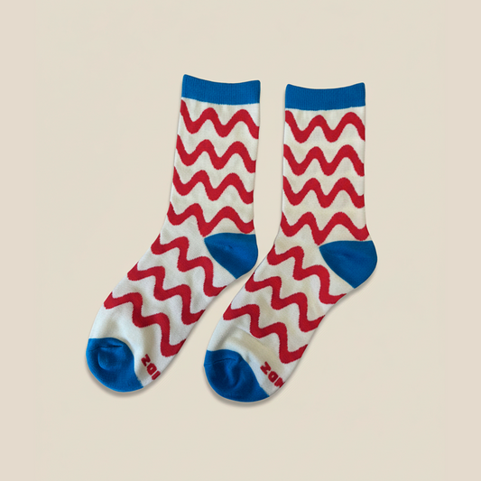 Wavy Mood Graphic Socks