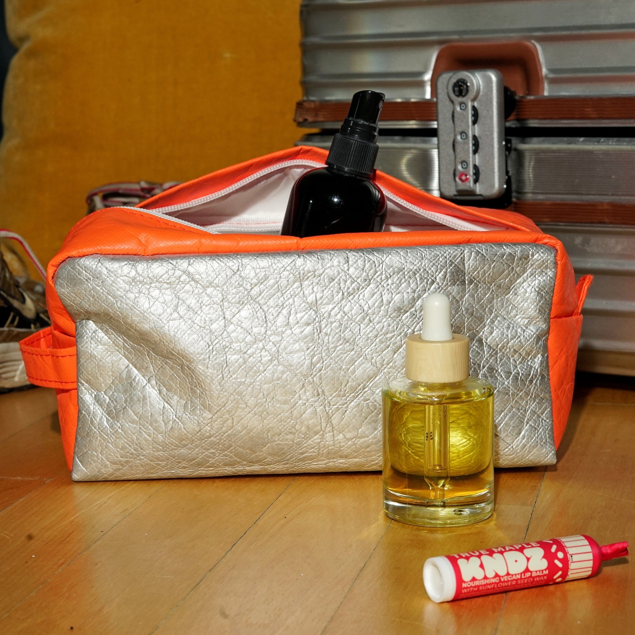 Voltage Pouch